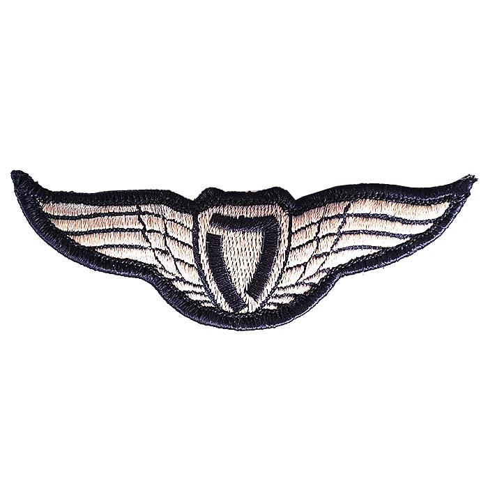 A light aircraft pilot (until 1974) Pilot Wings Cloth badge.