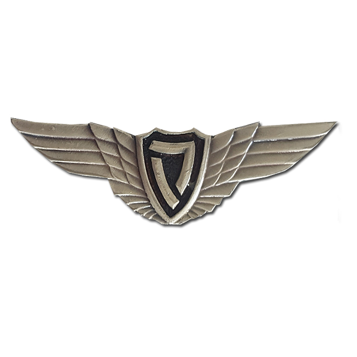 A light aircraft pilot (until 1974) Pilot Wings Metal badge.